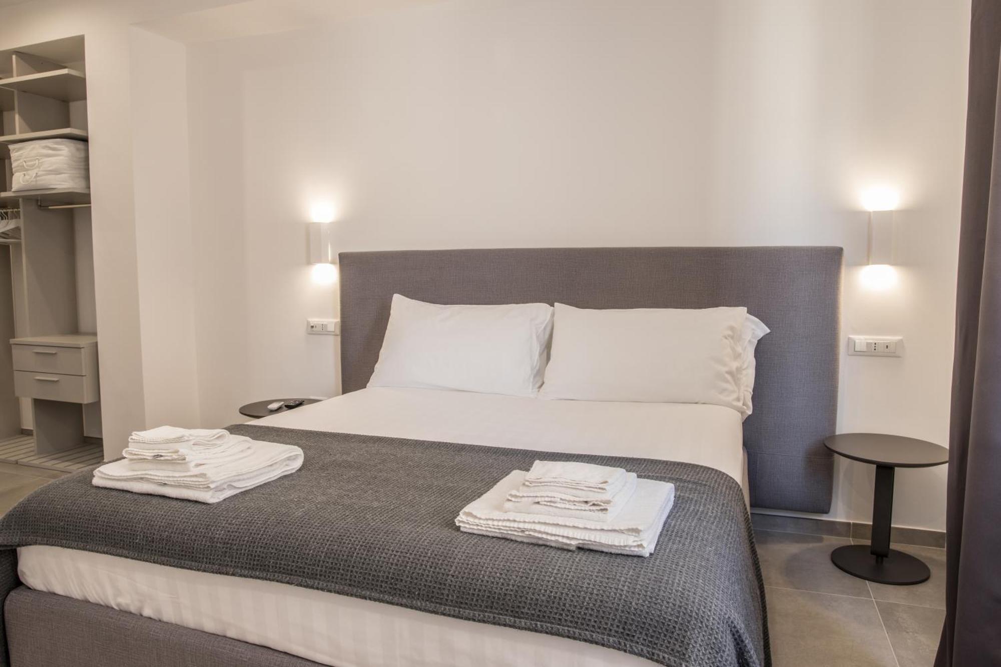 Suitesgaribaldi Cagliari Exterior foto