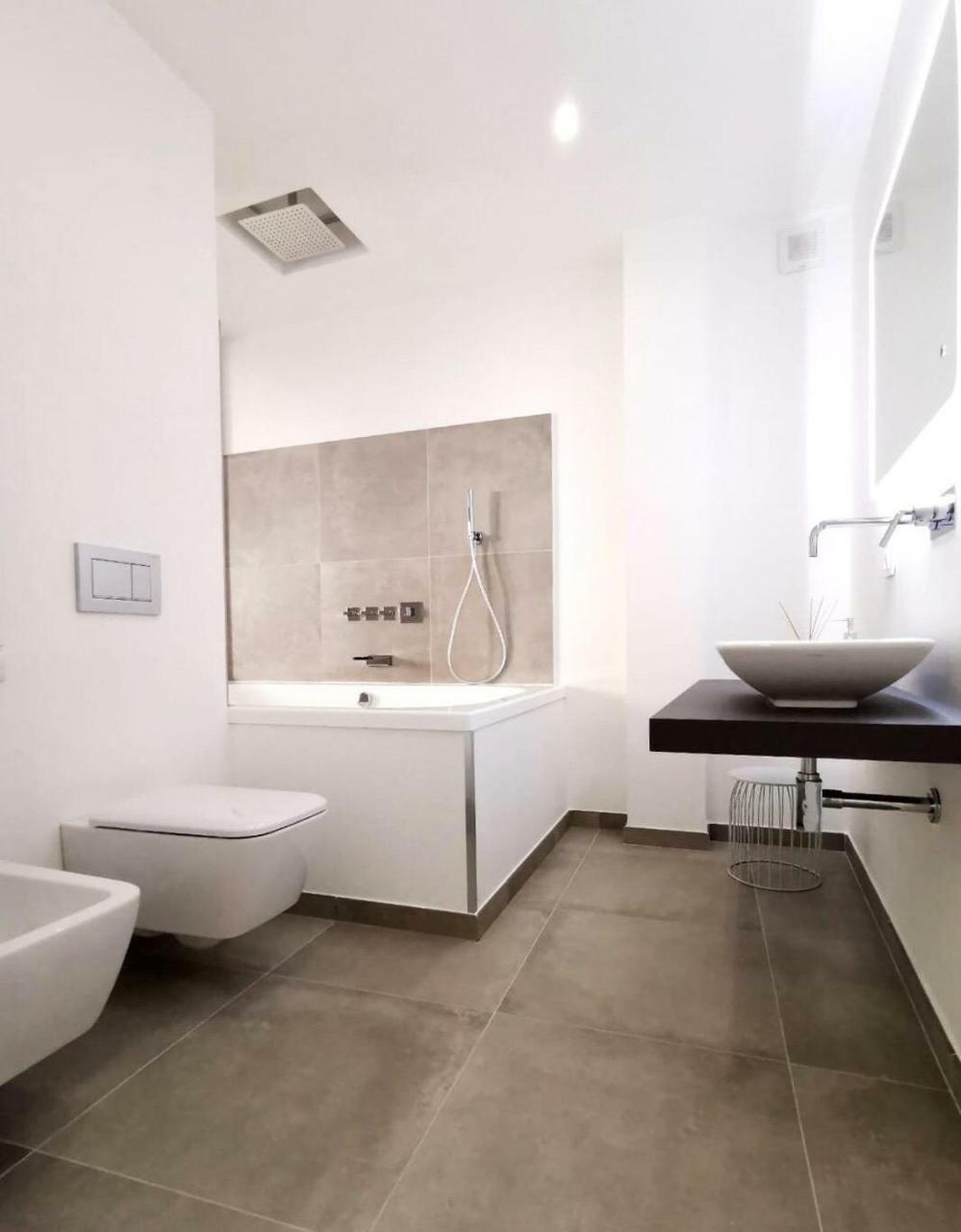 Suitesgaribaldi Cagliari Exterior foto