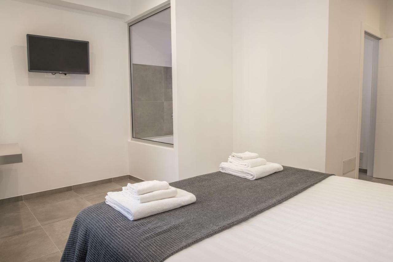 Suitesgaribaldi Cagliari Exterior foto